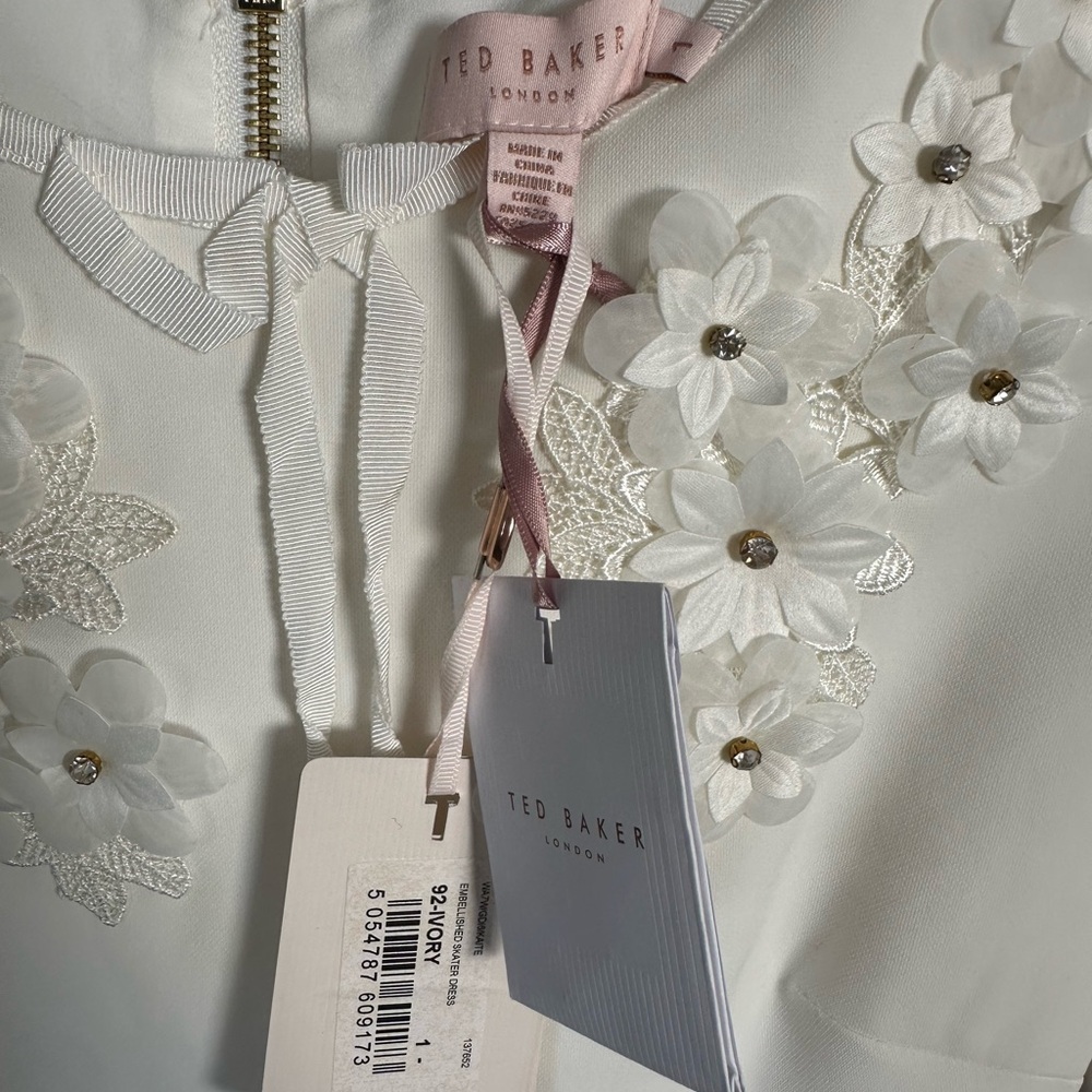Ted Baker Ivory Dress with Floral Appliqué - Picture 5 of 6